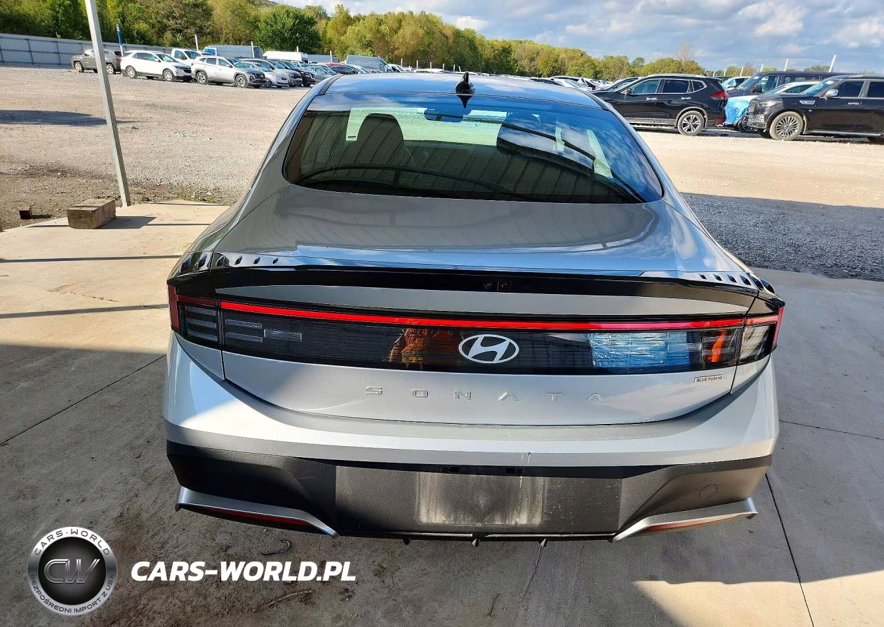 2026 Hyundai Sonata Hybrid Blue VIN:KMHL24JJ1TA180962 - 6