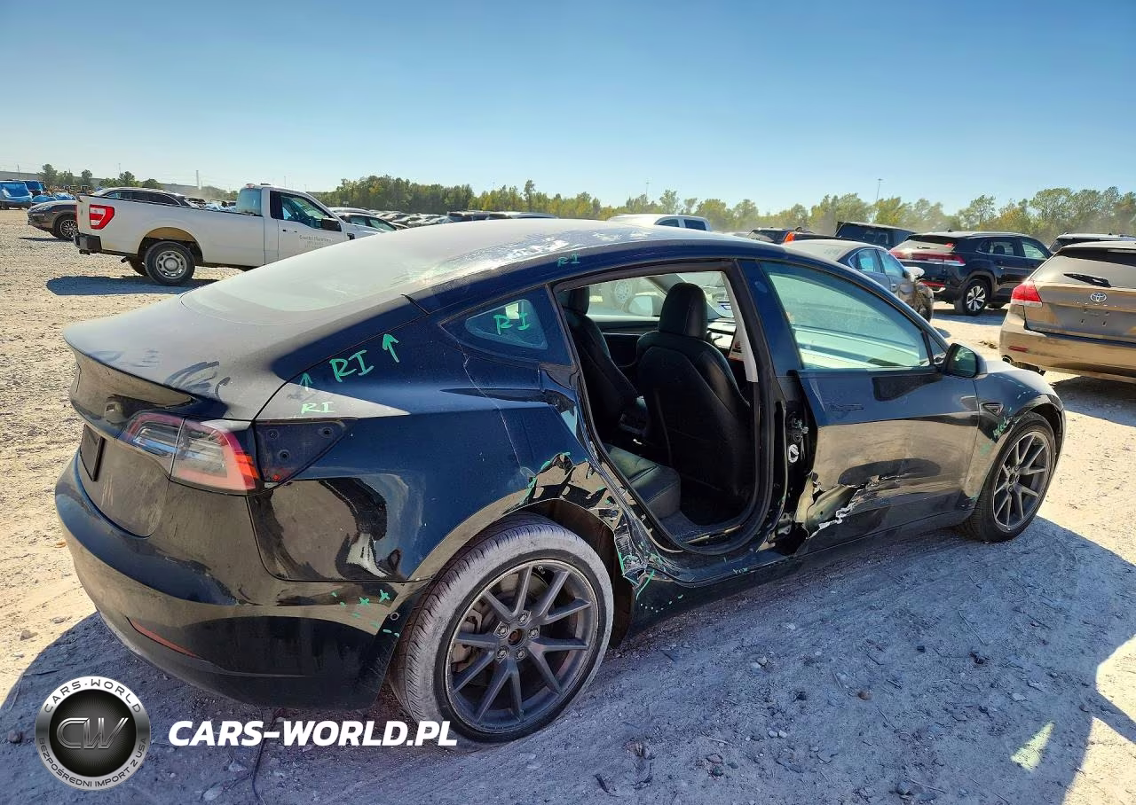 2022 Tesla Model 3 VIN:5YJ3E1EAXNF286647 - 3