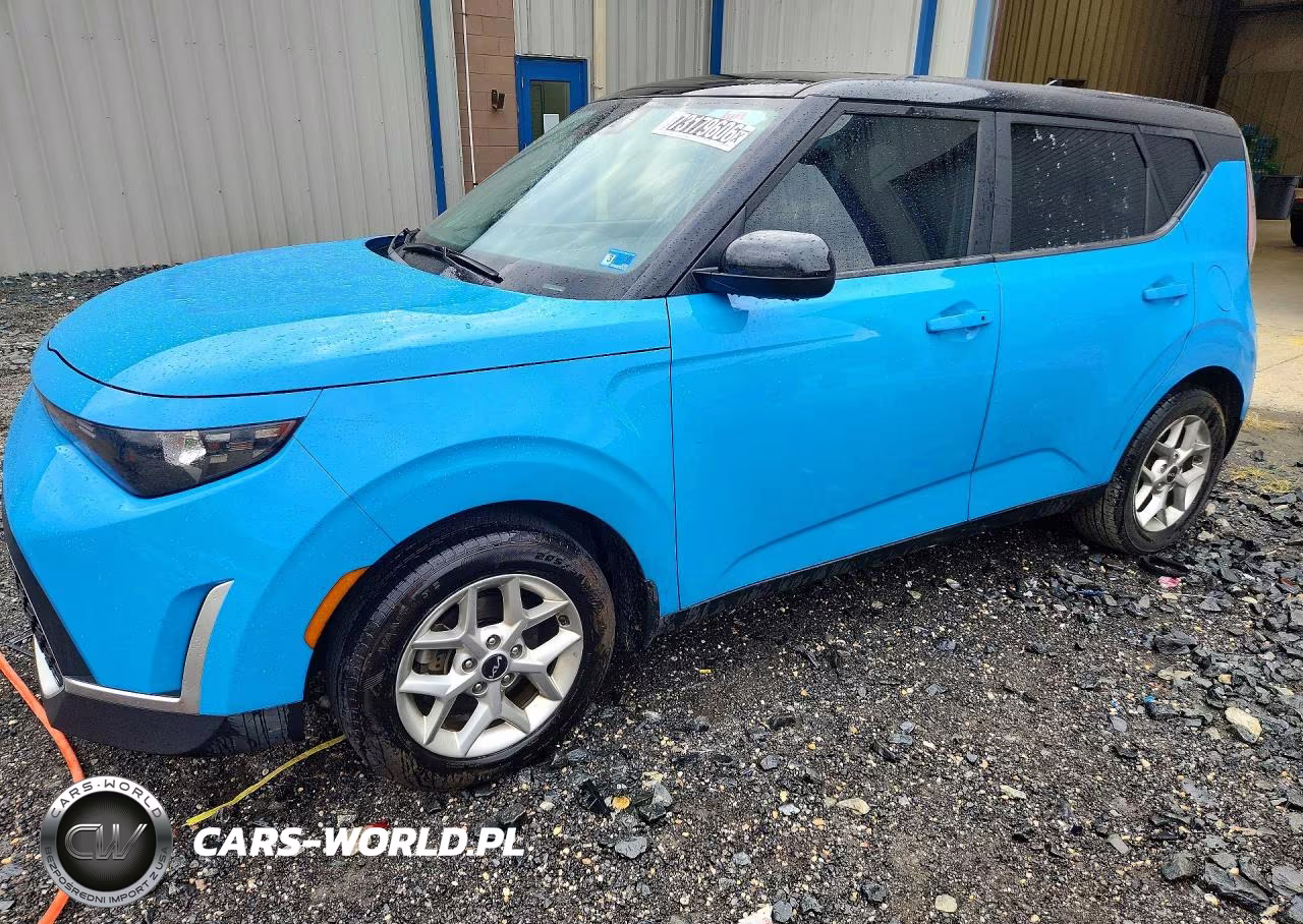 2023 Kia Soul S VIN:KNDJ23AU7P7203860 - 1