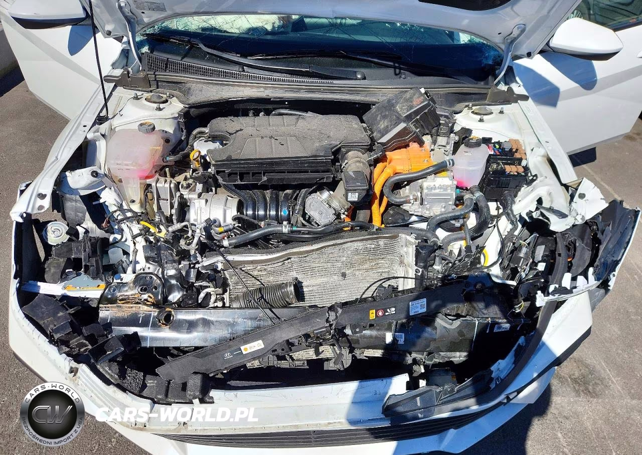 2026 Hyundai Elantra Hybrid Blue VIN:KMHLM4DJ3TU199405 - 11