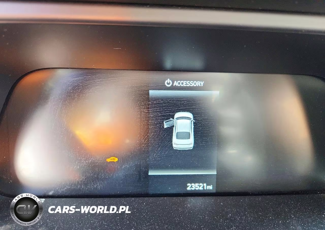 2026 Hyundai Elantra Hybrid Blue VIN:KMHLM4DJ3TU199405 - 9