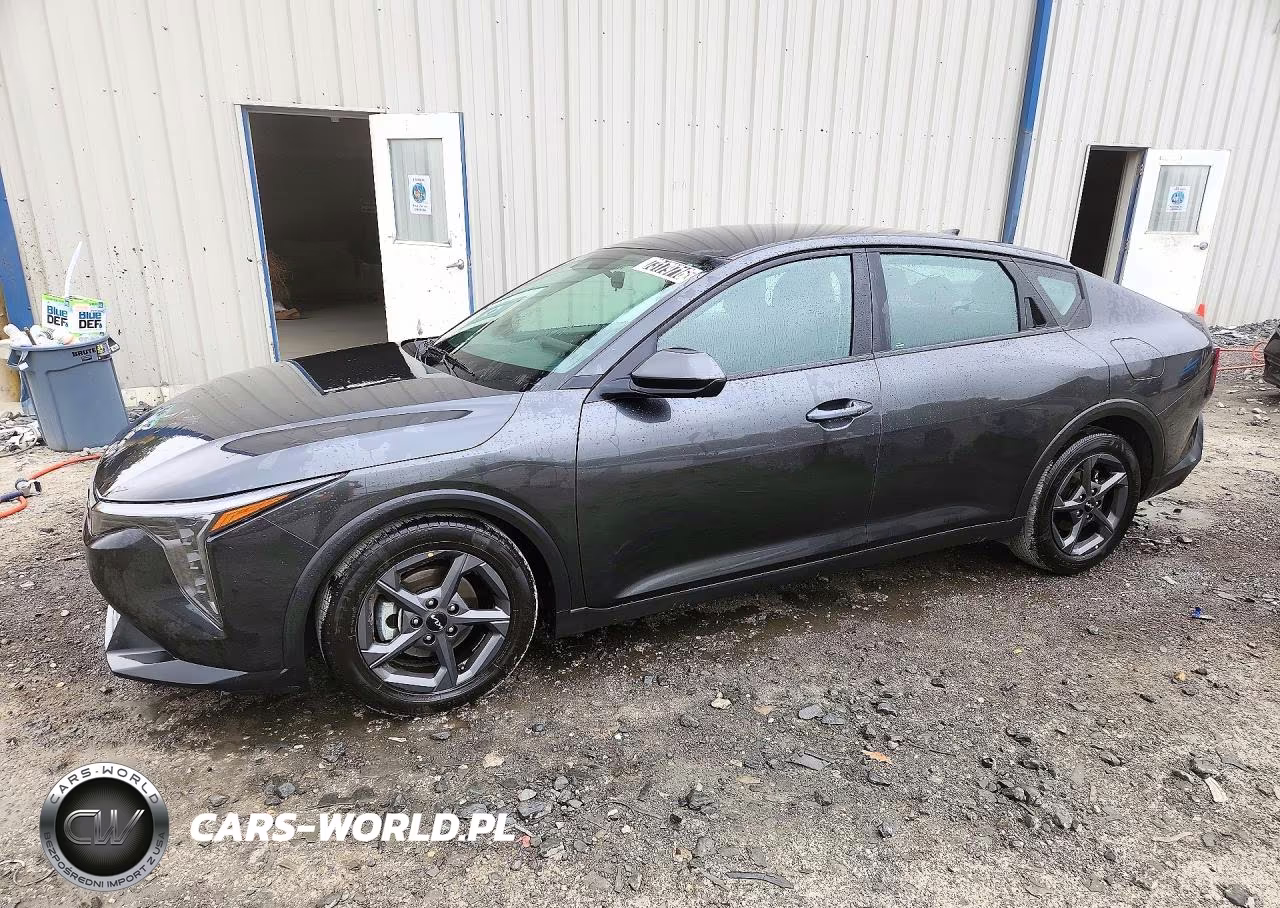 2025 Kia K4 Lxs VIN:3KPFT4DEXSE061011 - 1