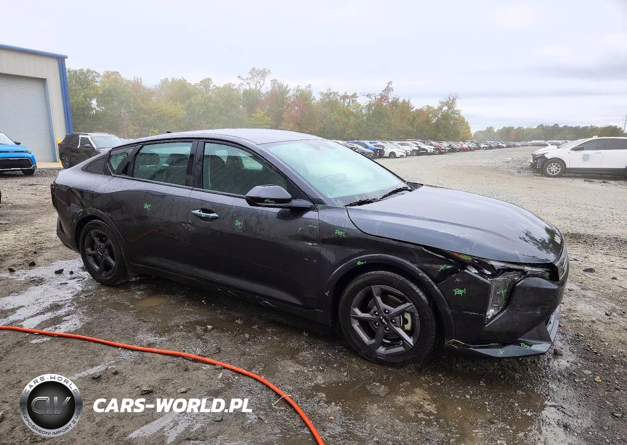 2025 Kia K4 Lxs VIN:3KPFT4DEXSE061011 - 4
