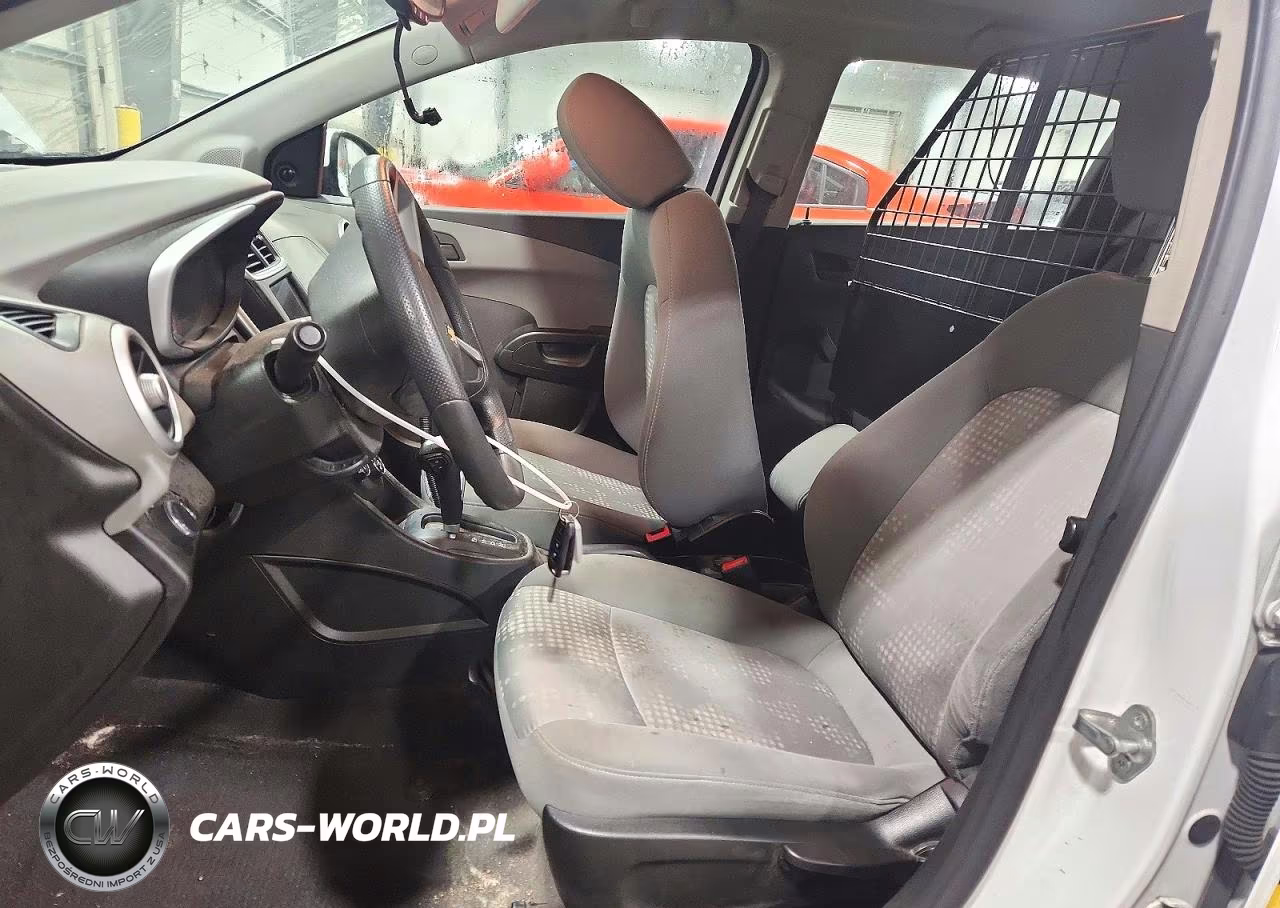 2020 Chevrolet Sonic VIN:1G1JG6SB9L4135551 - 7
