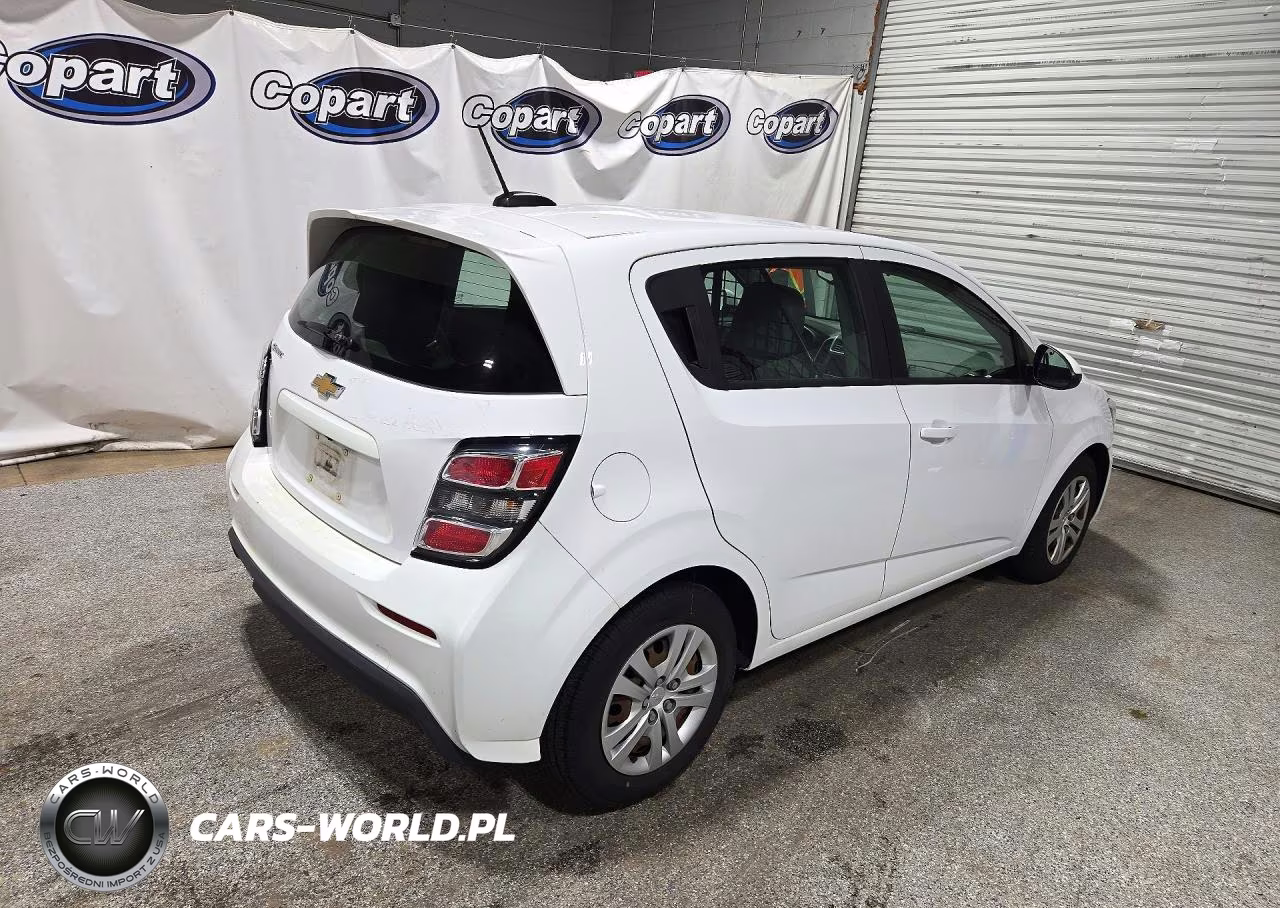 2020 Chevrolet Sonic VIN:1G1JG6SB0L4139620 - 3