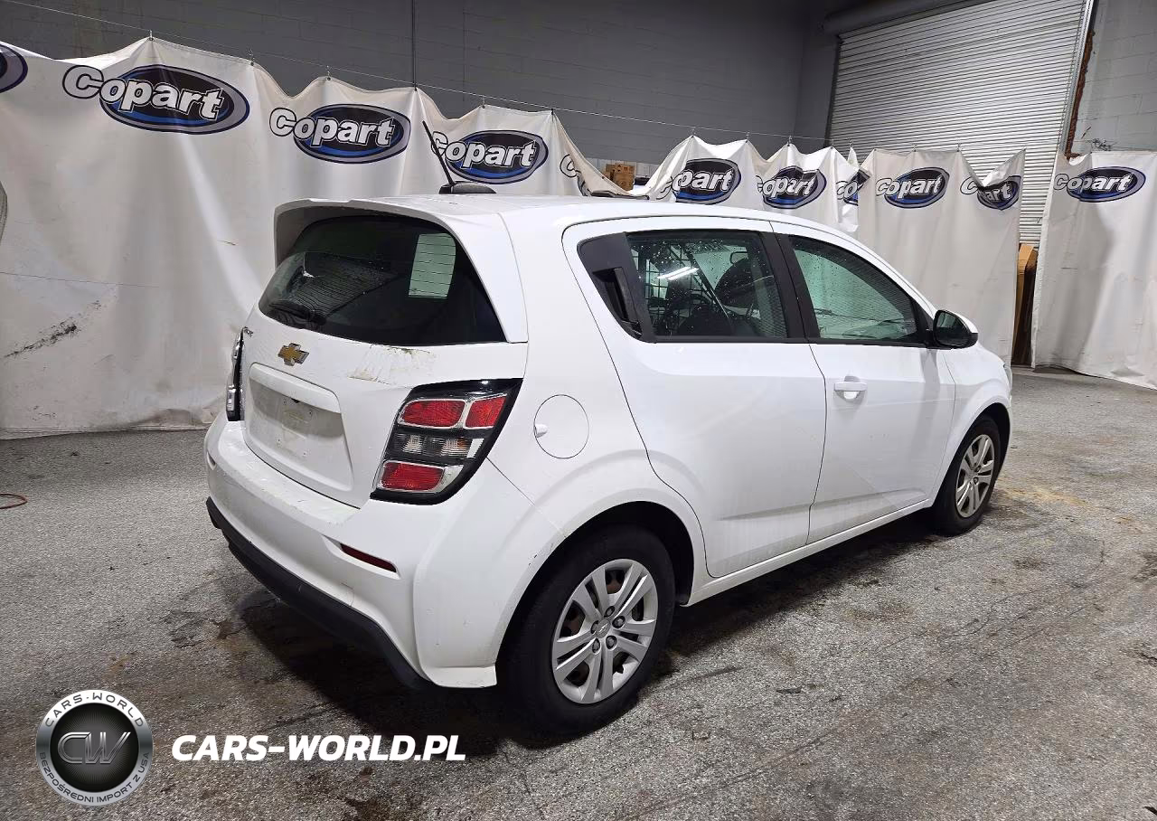 2020 Chevrolet Sonic VIN:1G1JG6SB9L4139938 - 3