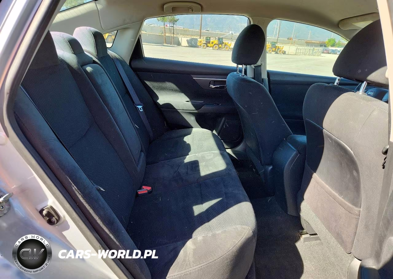 2015 Nissan Altima 2.5 VIN:1N4AL3AP1FC203520 - 10