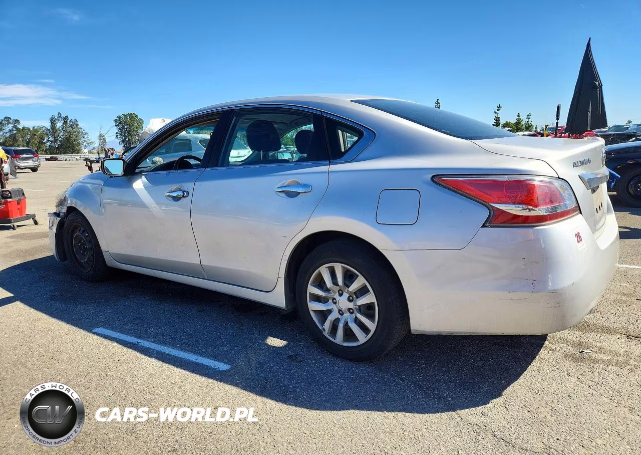 2015 Nissan Altima 2.5 VIN:1N4AL3AP1FC203520 - 2