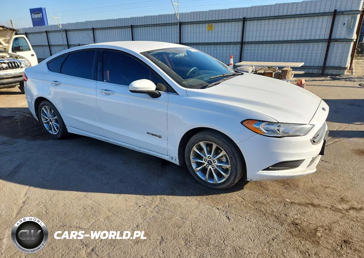 2017 Ford Fusion Se Hybrid VIN:3FA6P0LU6HR387868 - 4