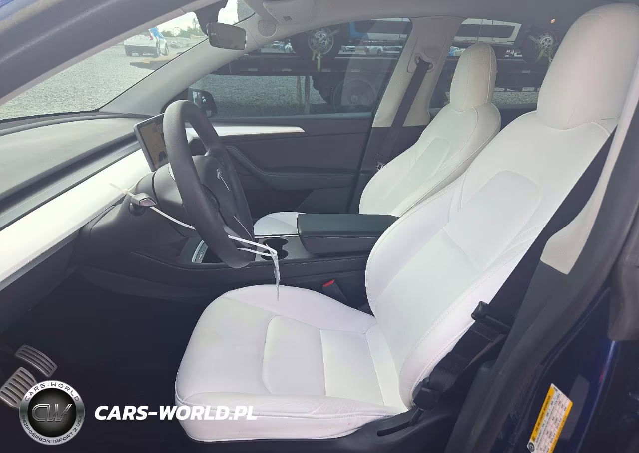 2022 Tesla Model Y VIN:7SAYGDEF3NF531062 - 7