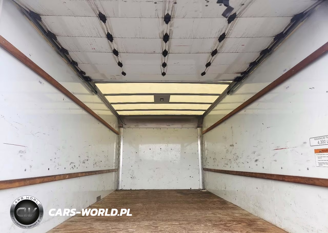2022 GMC Savana Box Truck VIN:7GZ37TC79NN010638 - 10