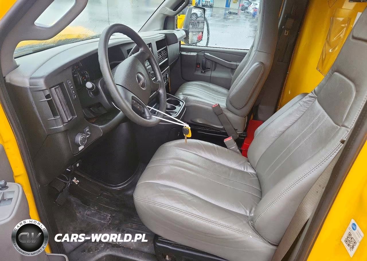 2022 GMC Savana Box Truck VIN:7GZ37TC79NN010638 - 7