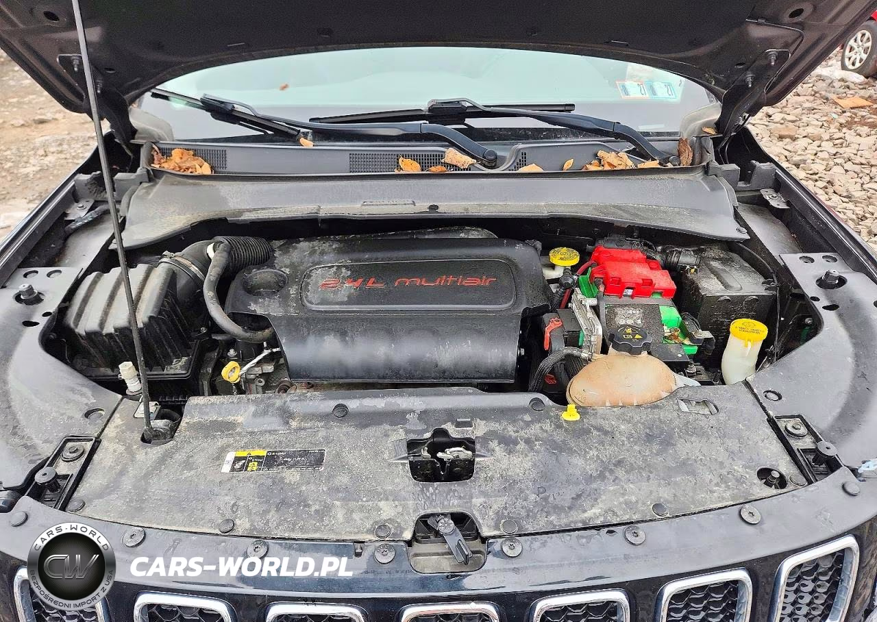 2020 Jeep Compass Latitude VIN:3C4NJDBB9LT241166 - 12