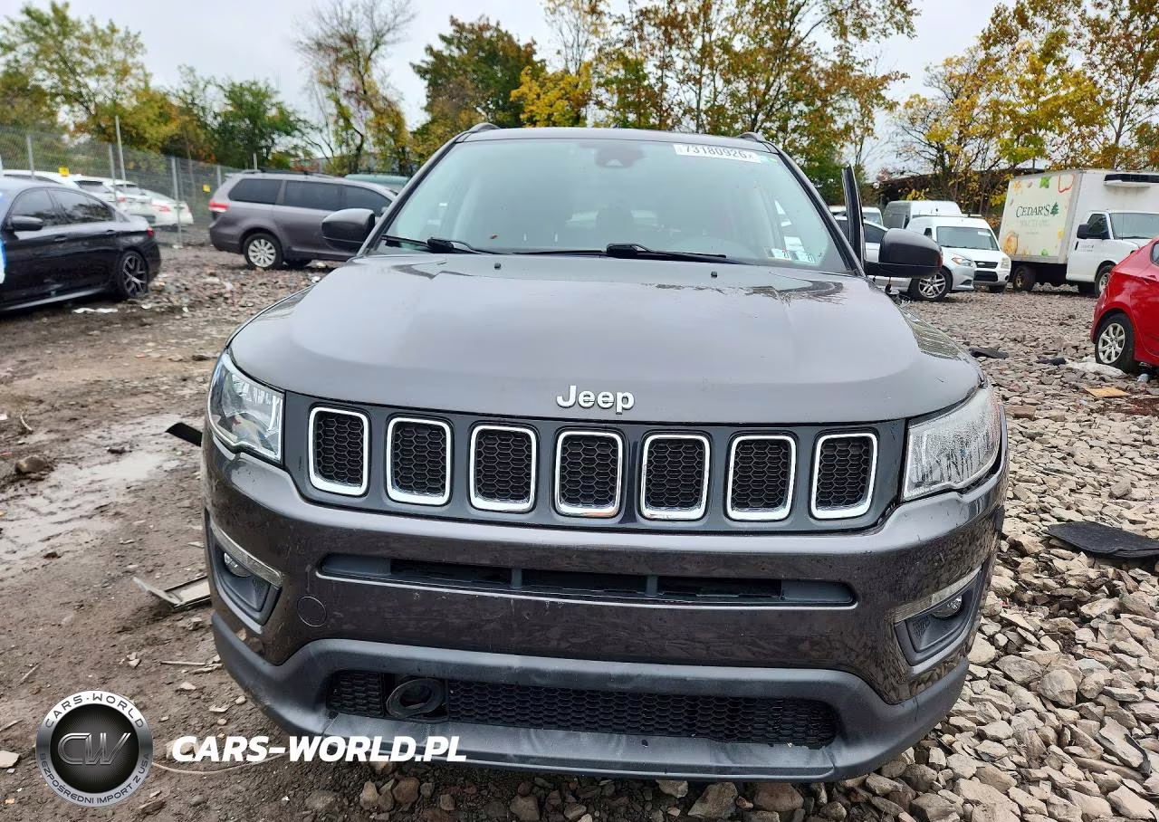 2020 Jeep Compass Latitude VIN:3C4NJDBB9LT241166 - 5