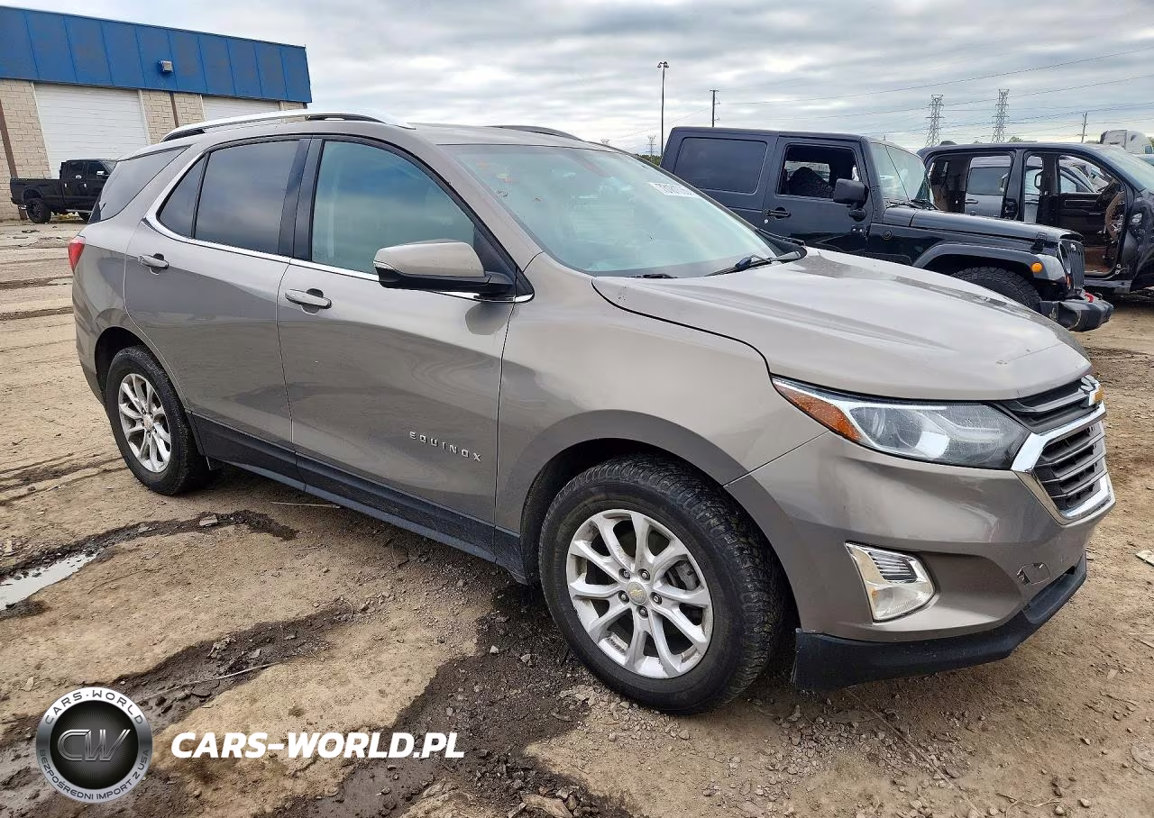 2018 Chevrolet Equinox Lt VIN:3GNAXSEV3JS593807 - 4