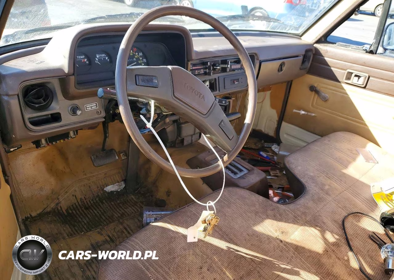 1983 Toyota Pickup 1-2 Ton Rn44 VIN:JT4RN44D2D1158045 - 8