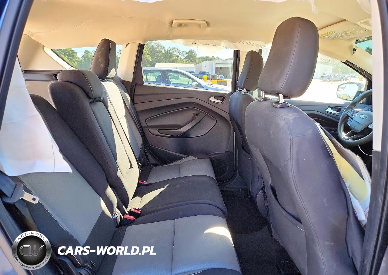 2018 Ford Escape Se VIN:1FMCU0GD1JUB36105 - 11