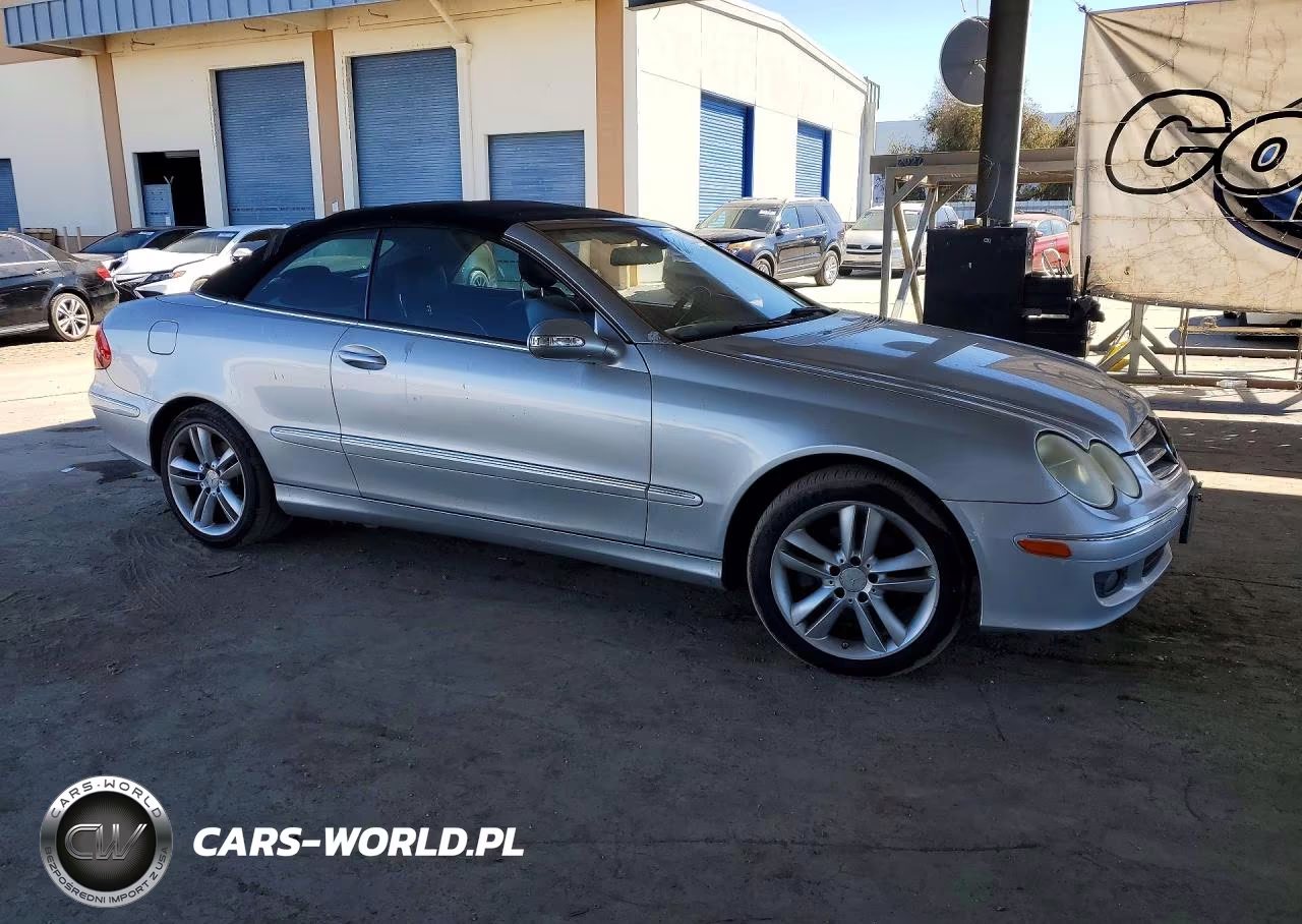 2008 Mercedes-Benz Clk 350 VIN:WDBTK56F88F242977 - 4