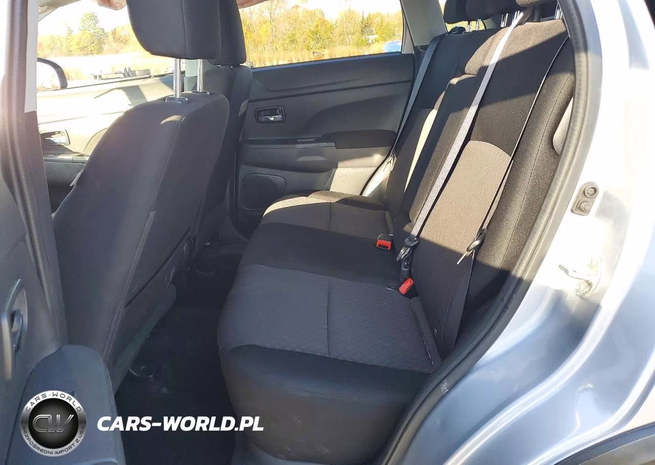 2017 Mitsubishi Outlander Sport Es VIN:JA4AR3AUXHZ016351 - 11