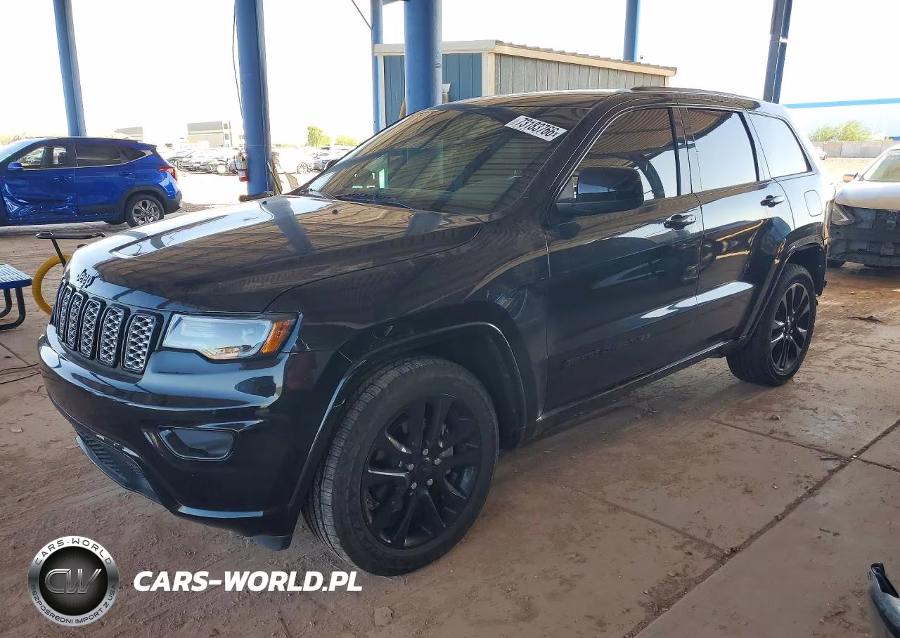 2020 Jeep Grand Cherokee Laredo