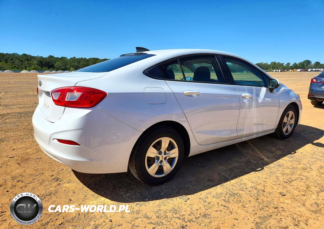 2016 Chevrolet Cruze Ls VIN:1G1BC5SM3G7241672 - 3
