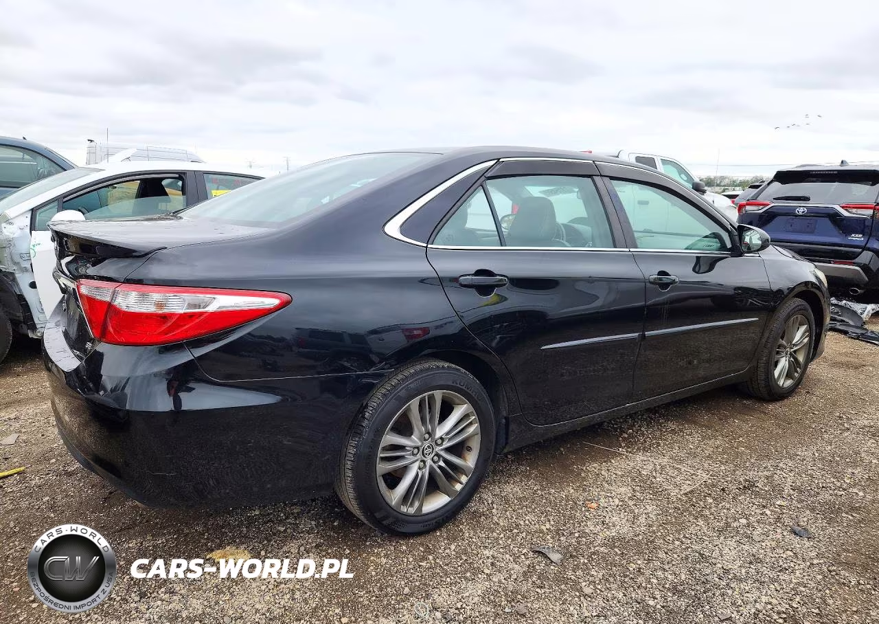 2015 Toyota Camry Se VIN:4T1BF1FK1FU038646 - 3