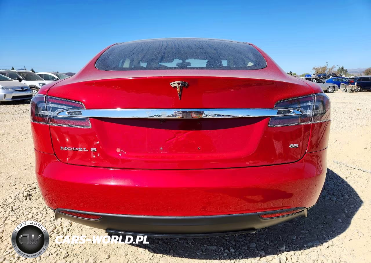 2014 Tesla Model S VIN:5YJSA1H16EFP29430 - 6