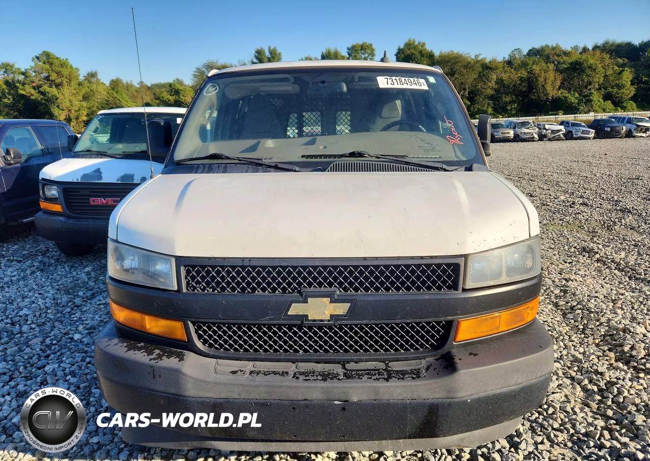 2019 Chevrolet Express 3500 Cargo Delivery Van VIN:1GCZGGFG1K1168162 - 5