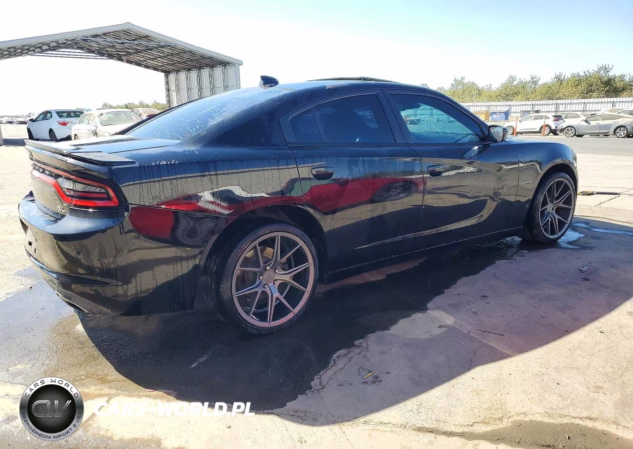 2015 Dodge Charger R-T VIN:2C3CDXCT0FH765704 - 3