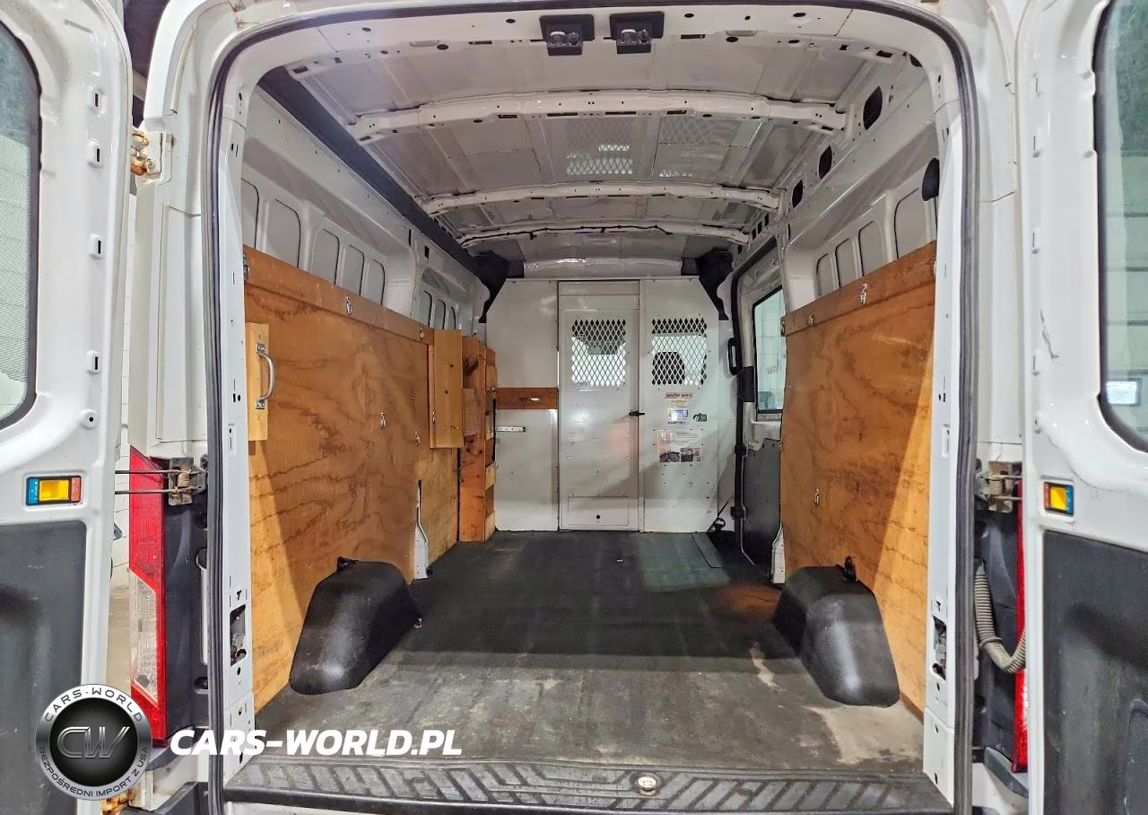 2015 Ford Transit T-150 VIN:1FTYE2CM7FKA03084 - 10