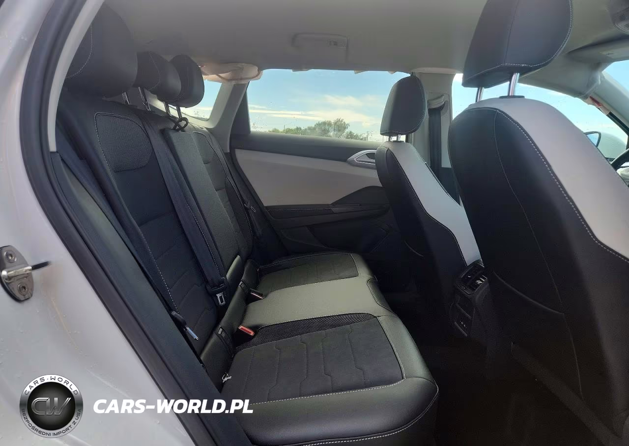 2027 Volkswagen Taos Se VIN:3VVUD7B20VM006996 - 11