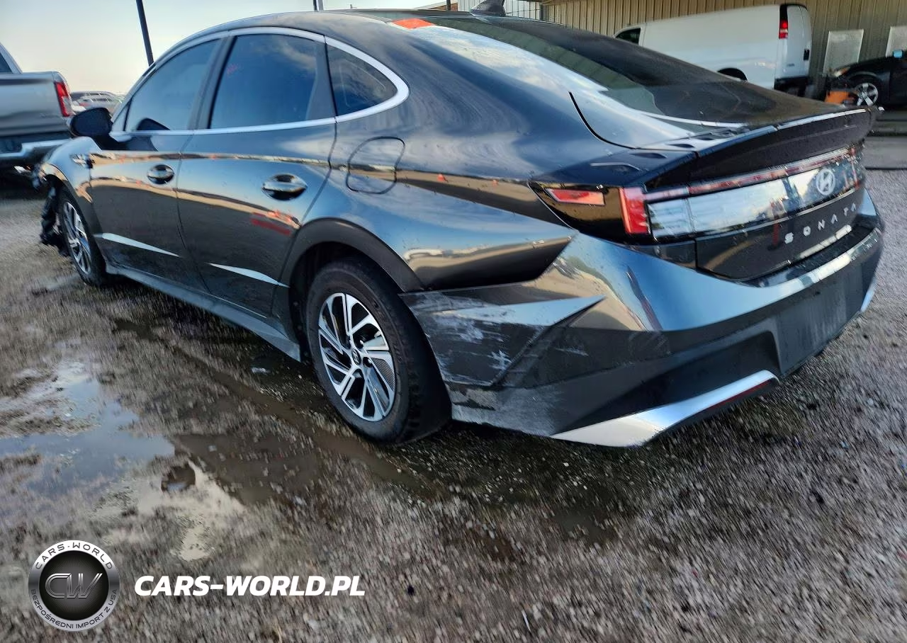 2026 Hyundai Sonata Hybrid Blue VIN:KMHL24JJ1TA161120 - 2
