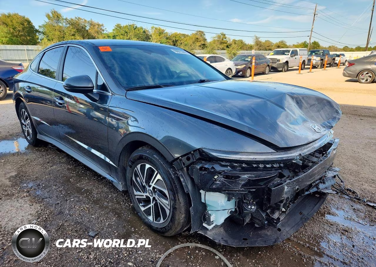 2026 Hyundai Sonata Hybrid Blue VIN:KMHL24JJ1TA161120 - 4