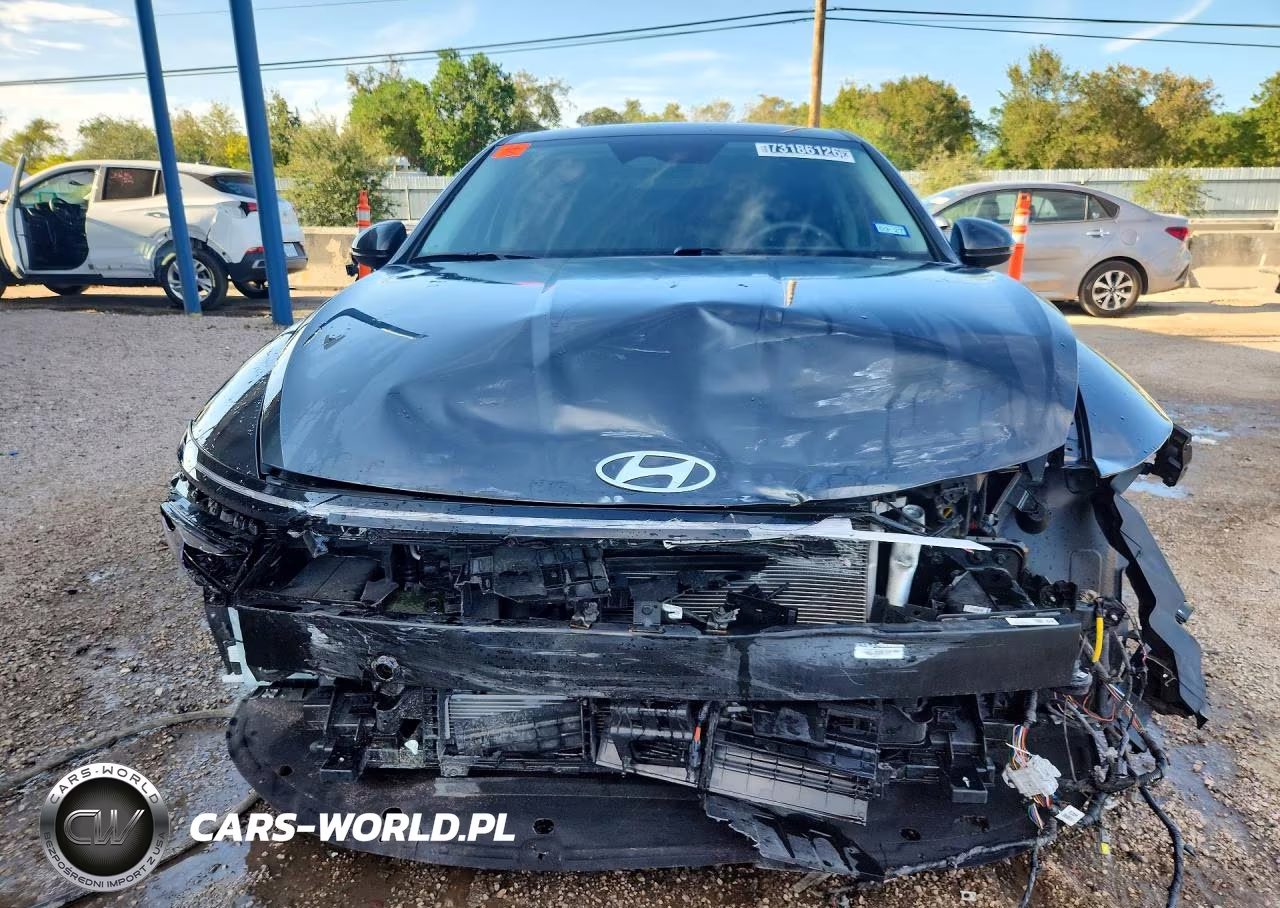 2026 Hyundai Sonata Hybrid Blue VIN:KMHL24JJ1TA161120 - 5