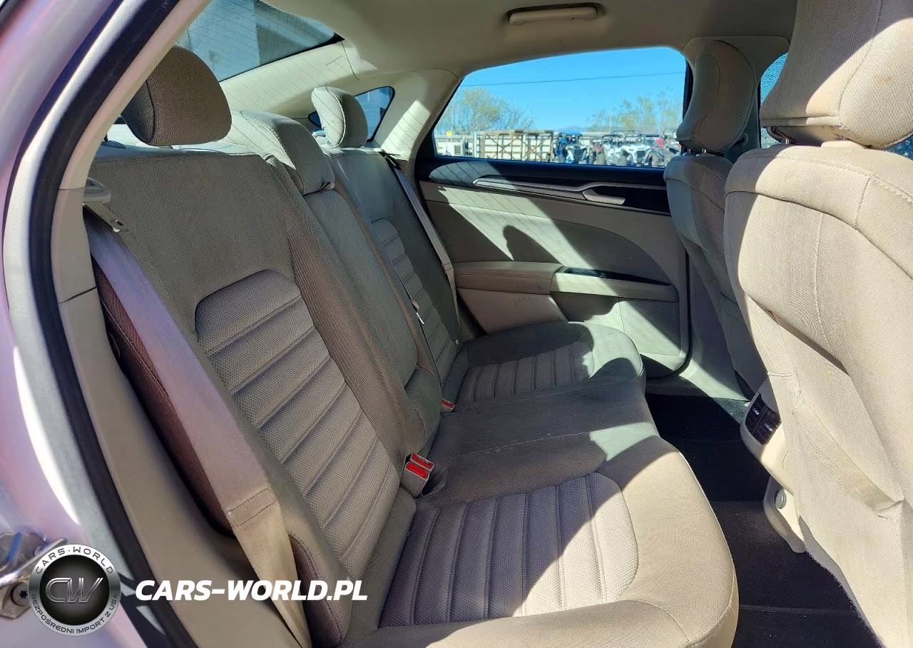 2019 Ford Fusion Se VIN:3FA6P0HD1KR198450 - 10