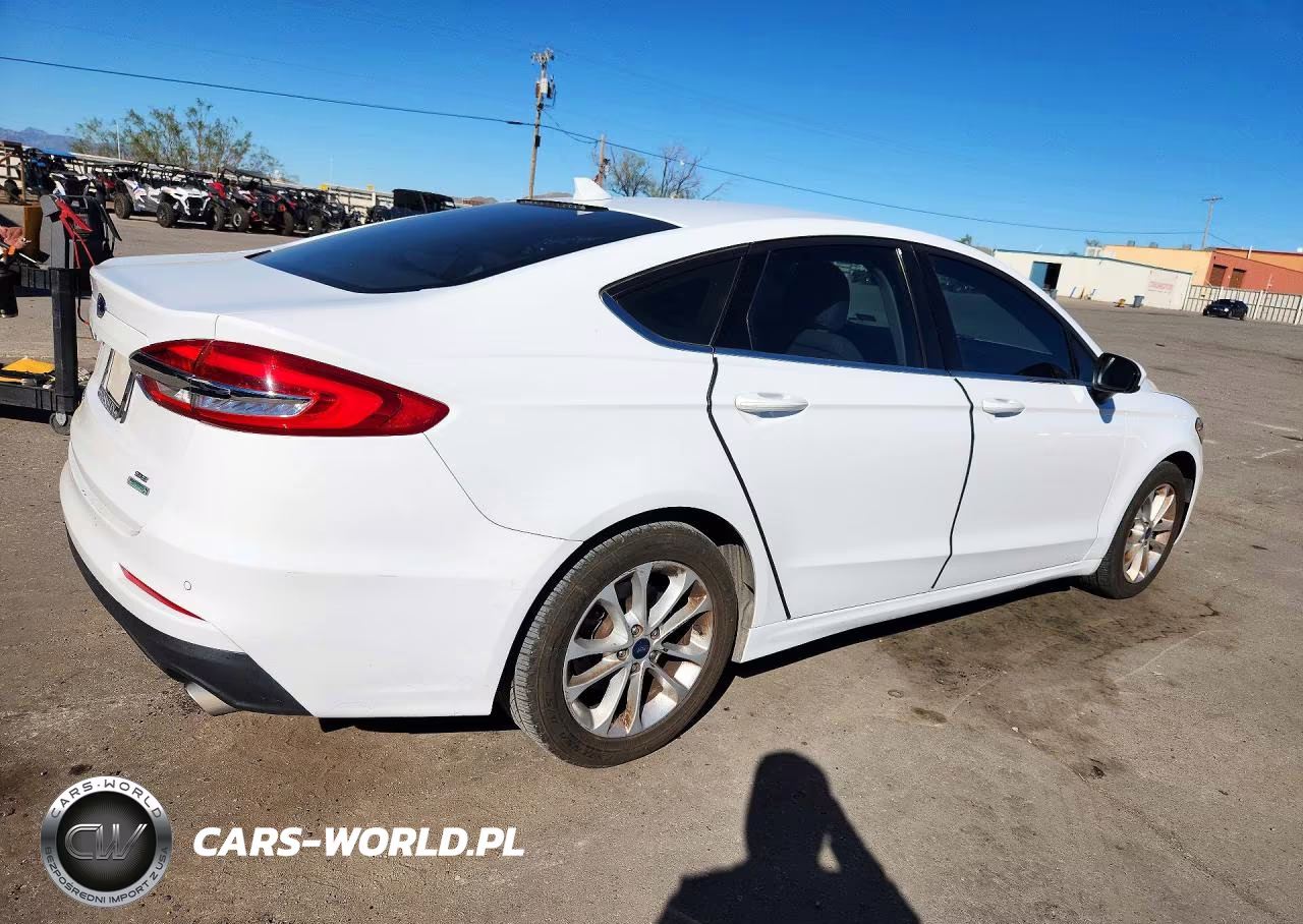 2019 Ford Fusion Se VIN:3FA6P0HD1KR198450 - 3