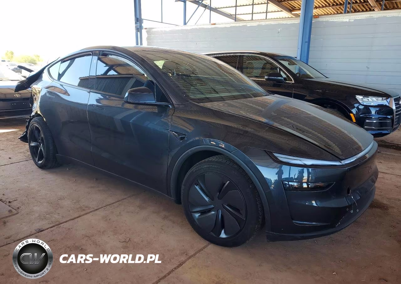 2026 Tesla Model Y VIN:7SAYGDEEXTF578836 - 4