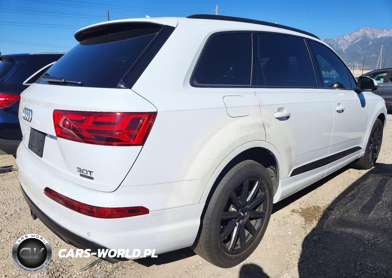 2018 Audi Q7 Prestige VIN:WA1VAAF75JD032590 - 3
