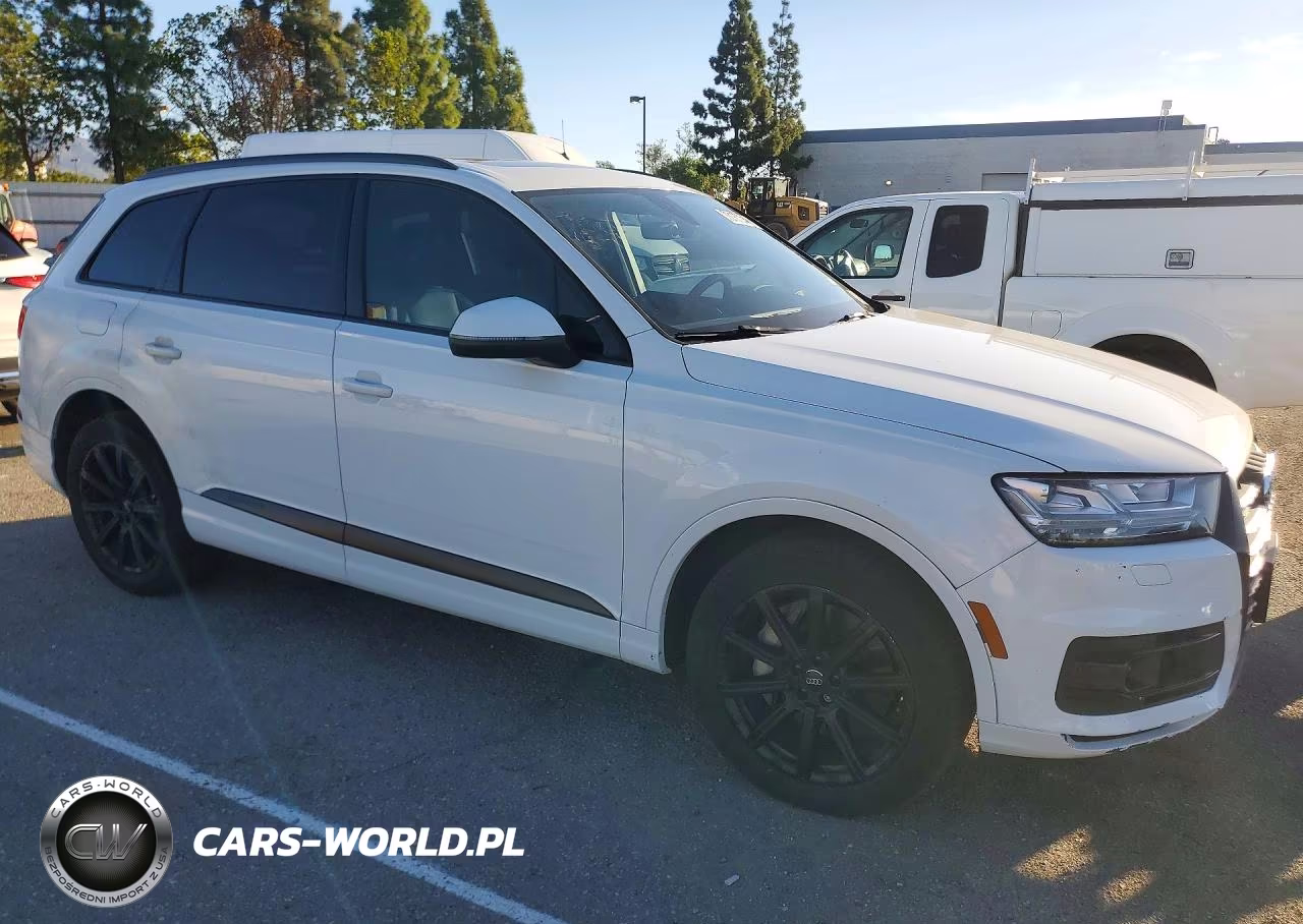 2018 Audi Q7 Prestige VIN:WA1VAAF75JD032590 - 4