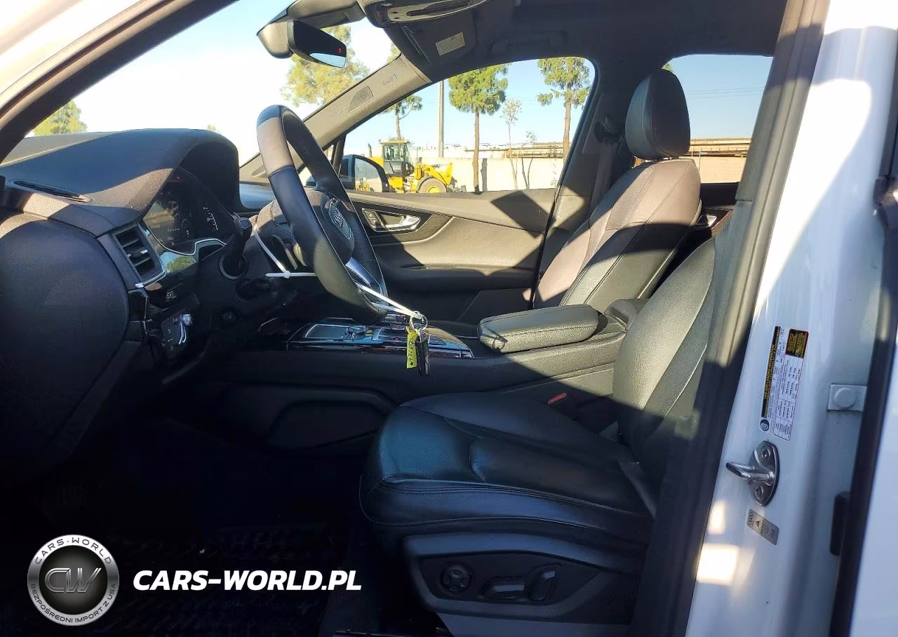 2018 Audi Q7 Prestige VIN:WA1VAAF75JD032590 - 7