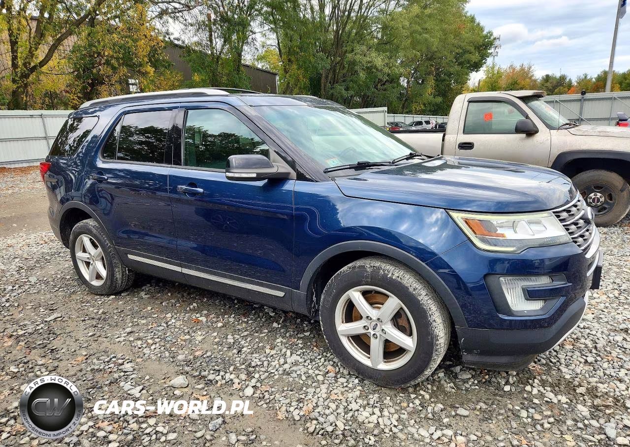 2017 Ford Explorer Xlt VIN:1FM5K8D86HGB25890 - 4
