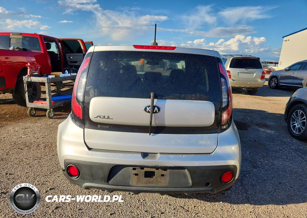 2017 Kia Soul Base VIN:KNDJN2A29H7440500 - 6