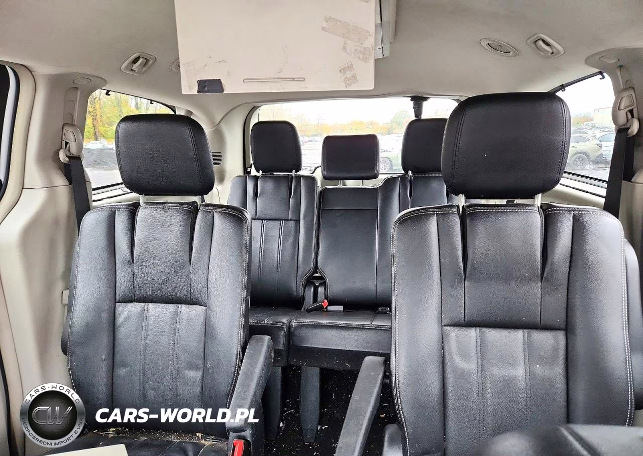 2014 Chrysler Town & Country Touring VIN:2C4RC1BG9ER336791 - 10