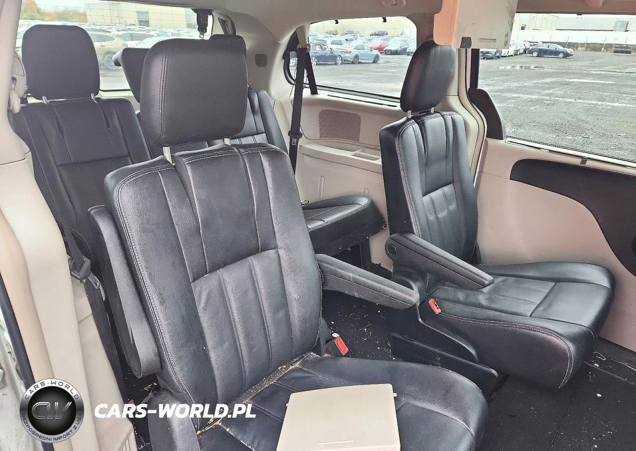 2014 Chrysler Town & Country Touring VIN:2C4RC1BG9ER336791 - 11