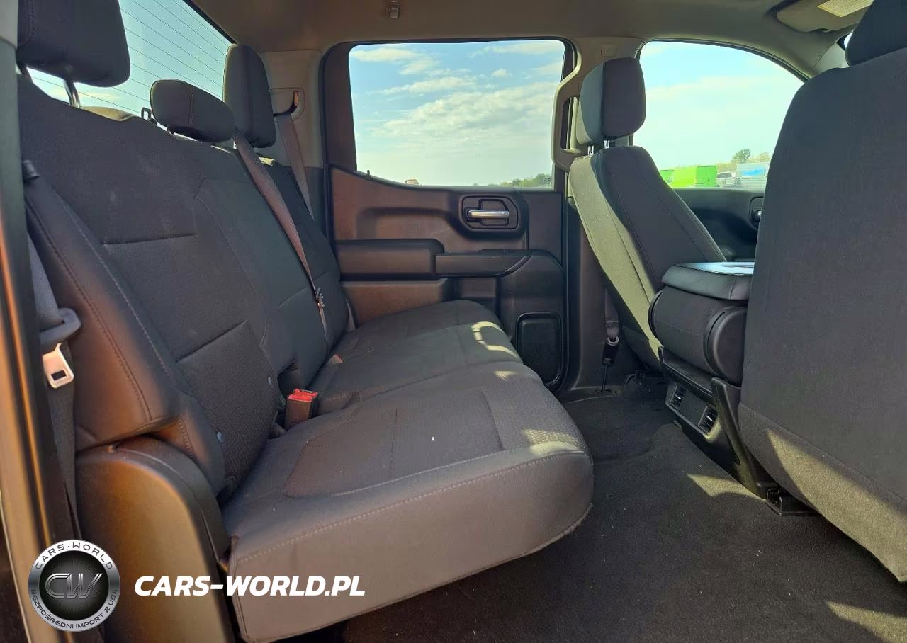 2021 Chevrolet Silverado K1500 Custom VIN:1GCPYBEK6MZ176792 - 10