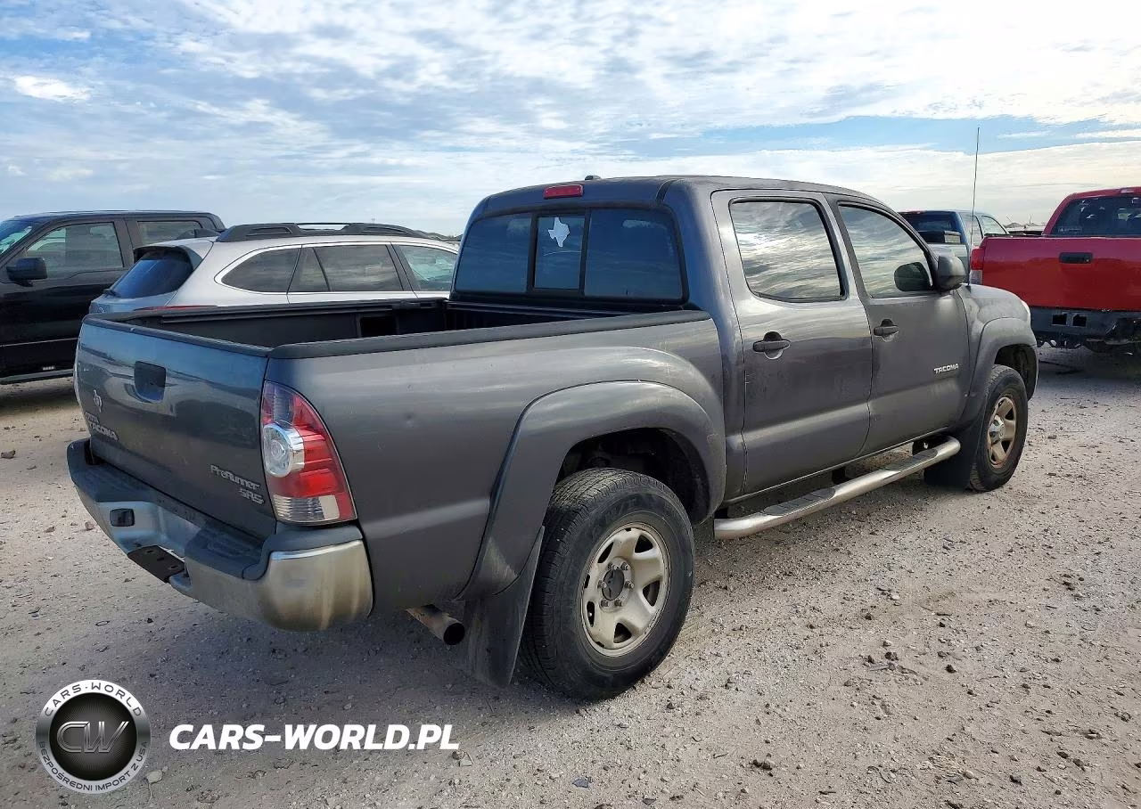 2011 Toyota Tacoma Double Cab VIN:5TFJX4GN5BX005567 - 3