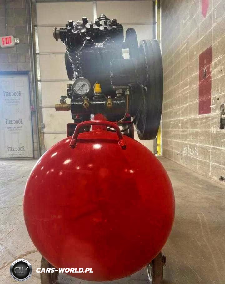 2020 79 Gallon Air Compressor 10 Hp VIN:L2007105145 - 8