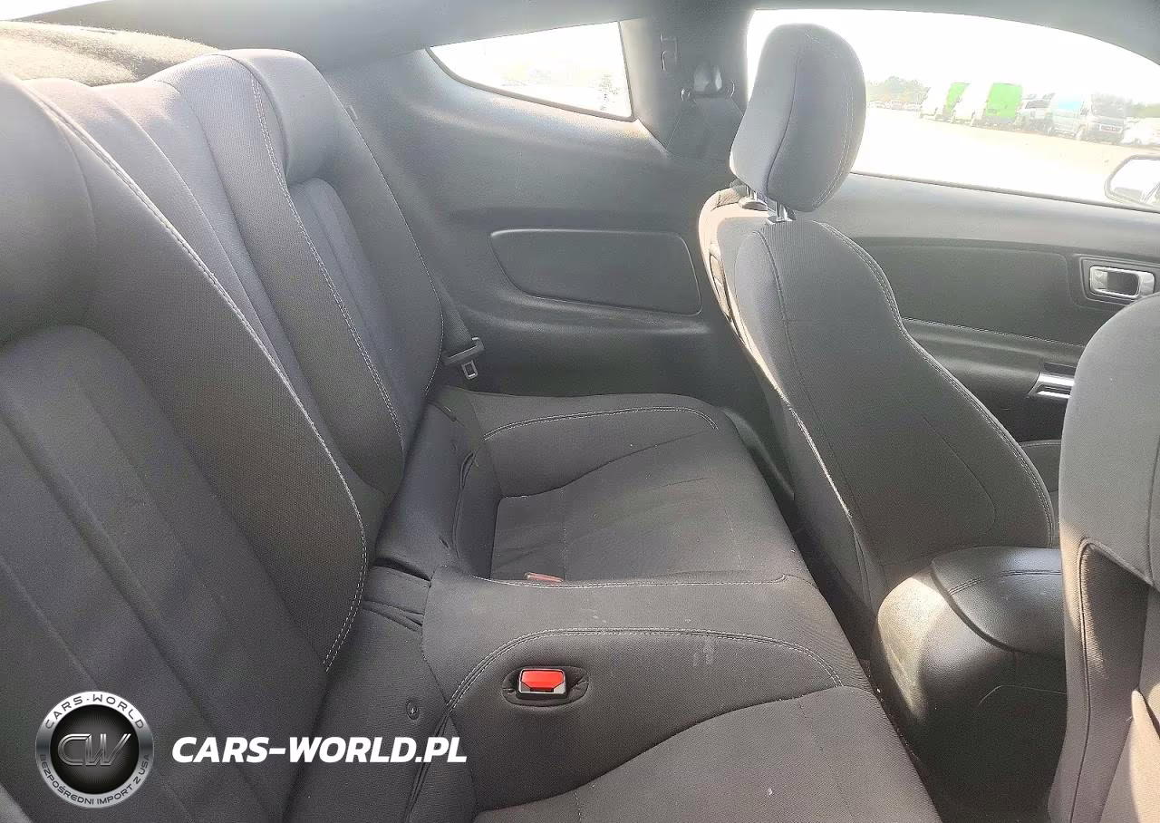 2023 Ford Mustang VIN:1FA6P8TH2P5107513 - 10