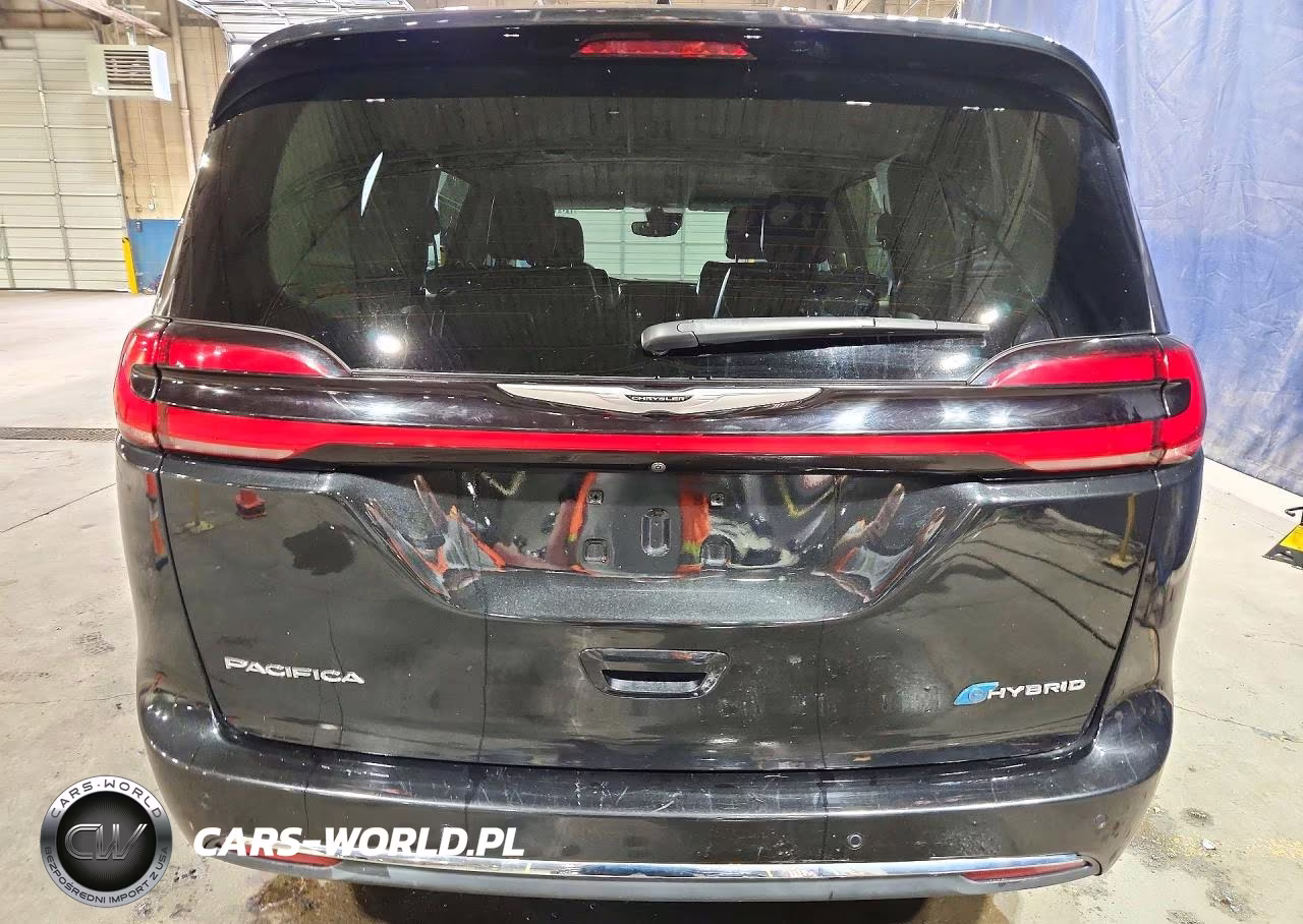 2023 Chrysler Pacifica Hybrid Touring L VIN:2C4RC1L78PR632371 - 6