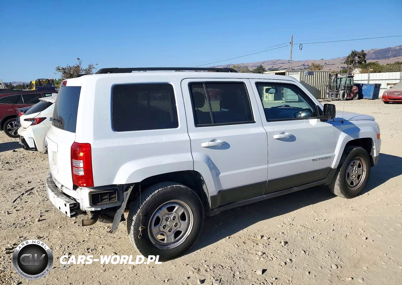 2016 Jeep Patriot Sport VIN:1C4NJPBA0GD735291 - 3